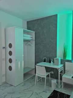 Lci Deluxe Rooms - San Cataldo - 4