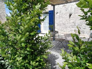 Petite maison de charme Les Chats Pîtres - La Rochette - 3