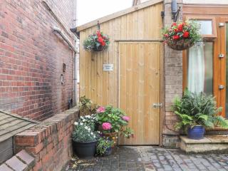 Garden Suite - Dronfield - 9