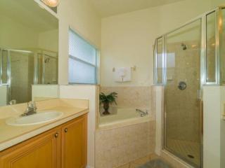 Especiale WOW 4BD Gorgeous Pool Home in Gated Com - 5