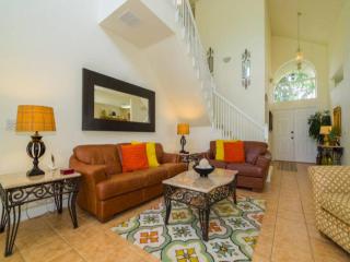 Especiale WOW 4BD Gorgeous Pool Home in Gated Com - 3