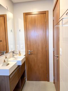 Apto moderno com lareira, piscina aquecida e infra completo em Gramado - Gramado - 3