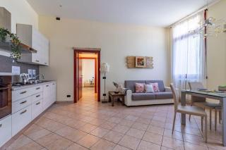 Casa Charleston in Palazzo Nobiliare al Duomo - Padua - 3