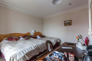 Antrim House Guest Rooms & Suites - 8
