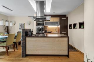 90m2 Prestige Suite - Parking & Jacuzzi & AirCon by Rentujemy - Varsavia - 9
