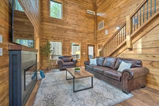 Sutton Ridge Cabin Rental Hot Tub and Swing Set! - Broken Bow - 6