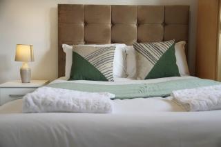Ensuite With Kitchen Modern Large double-bed room in Zone 2 - Londra - 9