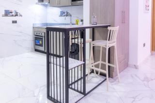 Elegant Studio Apartment, East Airport - Accra - 2