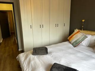 Mo's Explorer Cape Town Vacation Apartment - 6