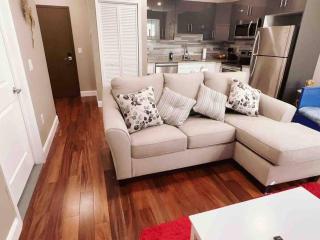 504 Luxe 1BDR APT in center city - 8