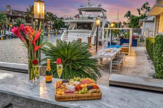 One-bedroom Suite Heated pool Dock Access Quiet Neighborhood SaltAire Two RESlDENCES - Fort Lauderdale - 1