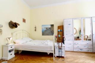 Your sunny, central and quiet home with garden - 3