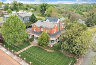 Desperado - CA King Size Bed - Sleeps 2-4 - 1