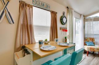 Furnished Deck Waterfront Port Isabel Cottage! - 1