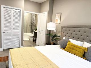508 Urban Lifestyle king bed APT in Center CITY - 4
