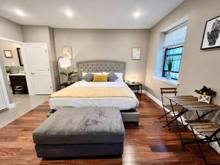 508 Urban Lifestyle king bed APT in Center CITY - 2