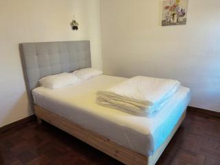 Cozy Room near Metro & Airport - Lisboa - 7