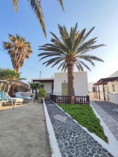 Palm Studios - Perissa - 1