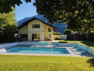 Villa pour 7, piscine chauffée, jacuzzi, proche lac - Doussard - 0