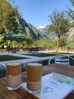 Bujtina Shpjia e Gjyshit - 3