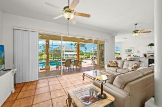 Quiet and relaxing waterfront paradise with direct access to the Gulf of Mexico, Villa Just for Sun - 2