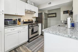 Spacious San Antonio Retreat with Private Patio! - San Antonio - 1