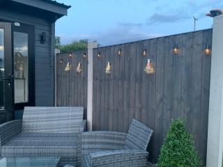 Dolafon farm luxury glamping cabin with hot tub - St Asaph - 8