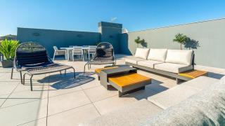 Oasis 325 penthouse - 1