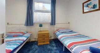 Myrtle villa 10 bedrooms sleeps 28, 2 min to beach - Weymouth - 3