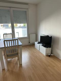 Grand Studio de 37m carrés - RER Laplace et Maison des Examens à 5 minutes à pied - Arcueil - 3