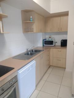 Ocean Breeze Apartments - Hervey Bay - 6