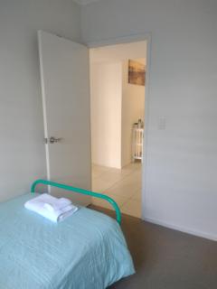 Ocean Breeze Apartments - Hervey Bay - 2