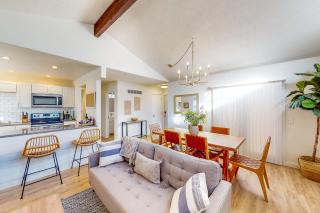 The Jewel of Elkhart, Lower Unit - Elkhart - 9