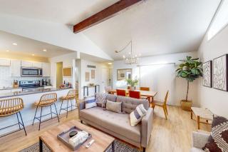 The Jewel of Elkhart, Lower Unit - Elkhart - 8