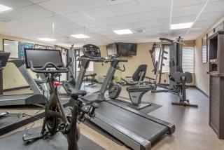 Best Western Plus Bridgeport Inn - 2