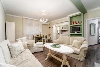French House - Belgrado - 5