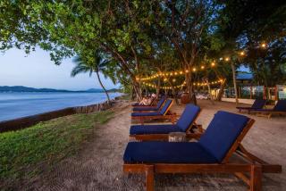 The Coast Beachfront Hotel - 8