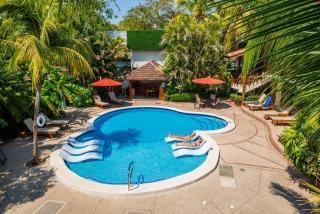 The Coast Beachfront Hotel - 2