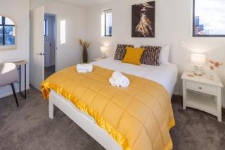 Large trendy 3 Bedroom Residence, Central City - Christchurch - 5