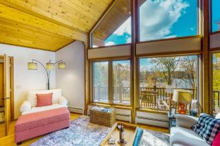 Hot Tub and Outdoor Fireplace Inviting Hinsdale Gem - 4