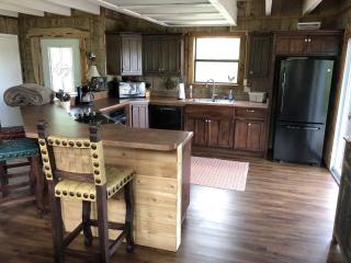 Rockin' B Ranch Bluff House - Pipe Creek - 4