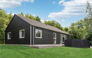 Beautiful Home In Højby - 1