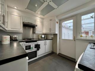 Maria's House in East London - Dagenham - 3