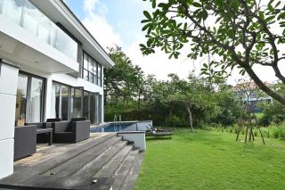 Luxury 4 bedroom villa near Danang Golf course with private swimming pool - Da Nang - 1