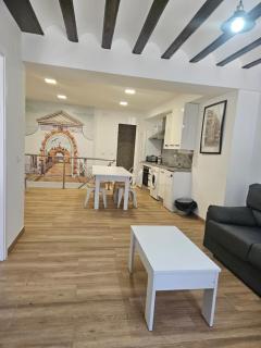Apartamentos Plaza Santo Domingo - Cadice - 8
