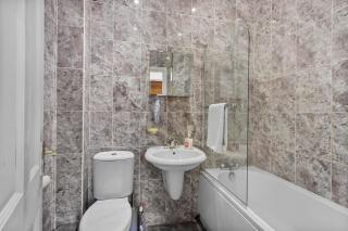 Flat in London, Close to Station - Ilford - 1