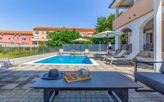 Lotus Villas Resort - Pula - 3