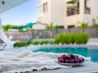 Sanders Olive - Paphos - 4
