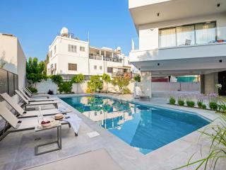 Sanders Olive - Paphos - 0