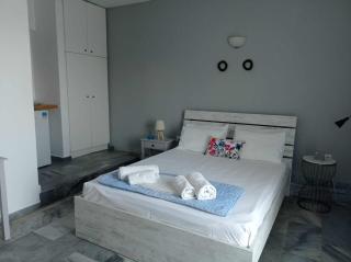 Kantouni Guest House by the sea - 4